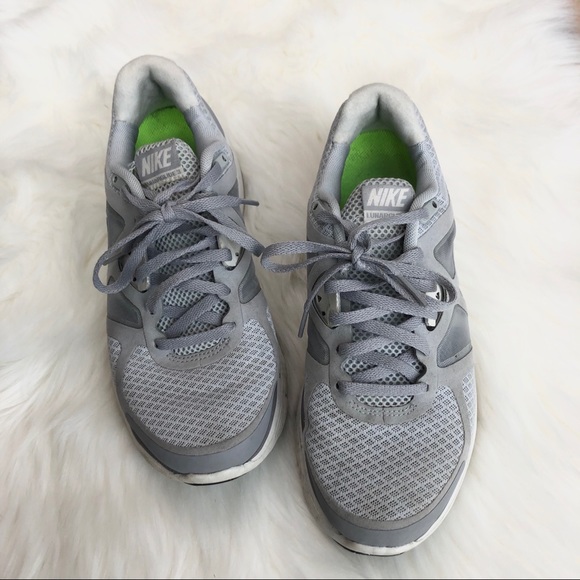 nike lunarsolo grey running shoes